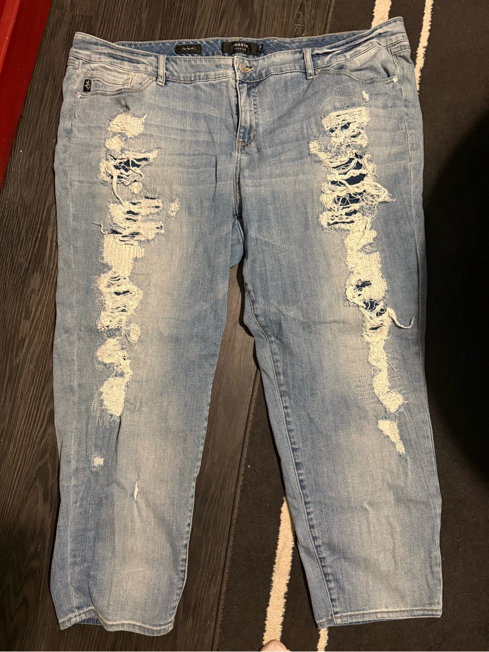 Torrid Premium Light Blue Distressed Boyfriend Jeans sz 26